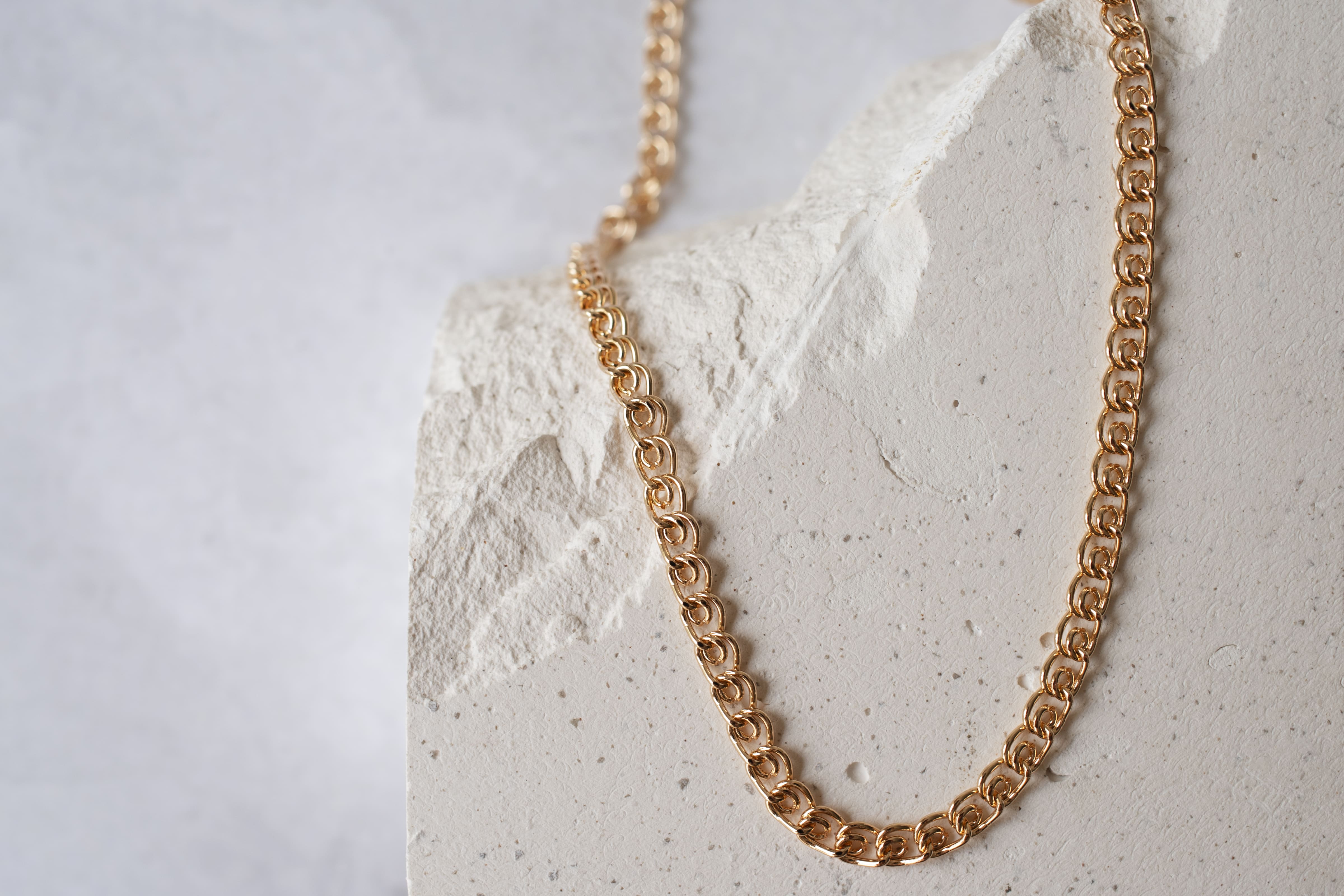 Collares